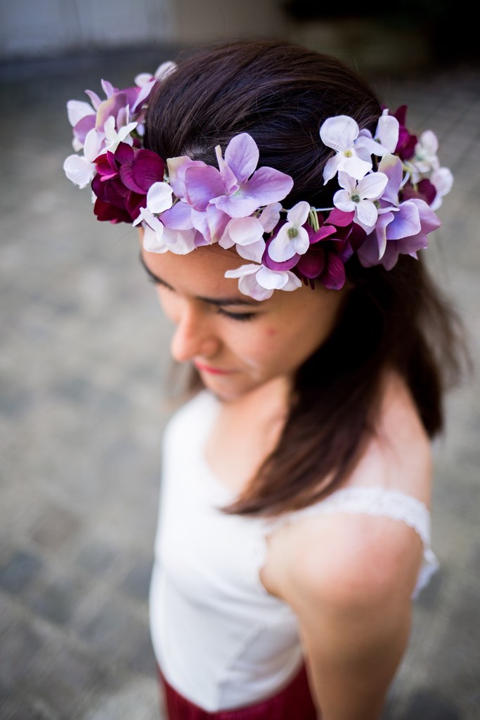 un-brin-coquette-chapeau-mariage-couronne-violette-hortensias