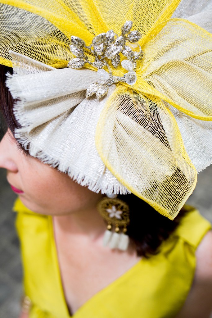 un-brin-coquette-chapeau-mariage-serretete--sisal-banane-lurex-jaune2